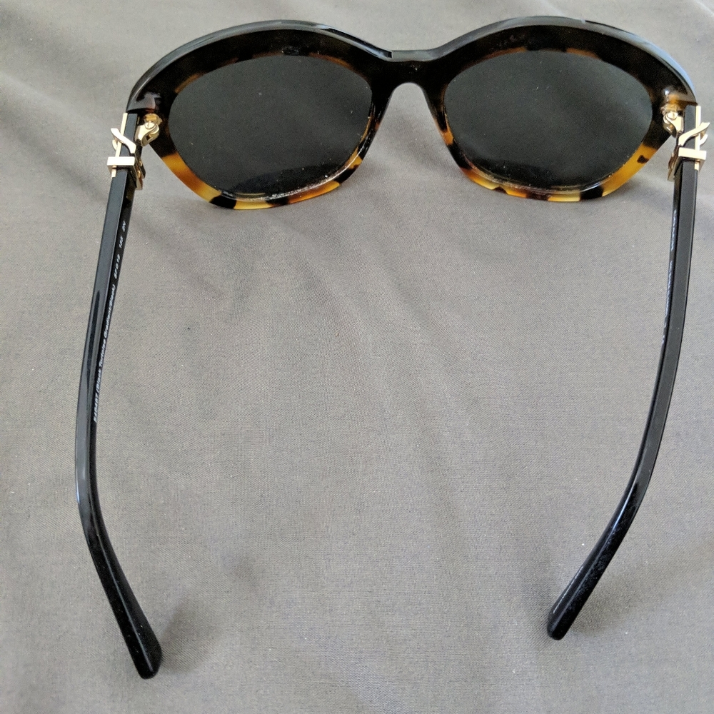 Coach Black Tortoise Rounded Cat Eye Sunglasses 540487